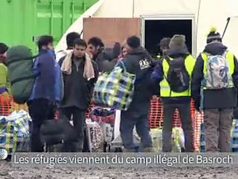 Grande-Synthe: le nouveau camp accueille ses 400 premiers réfugiés