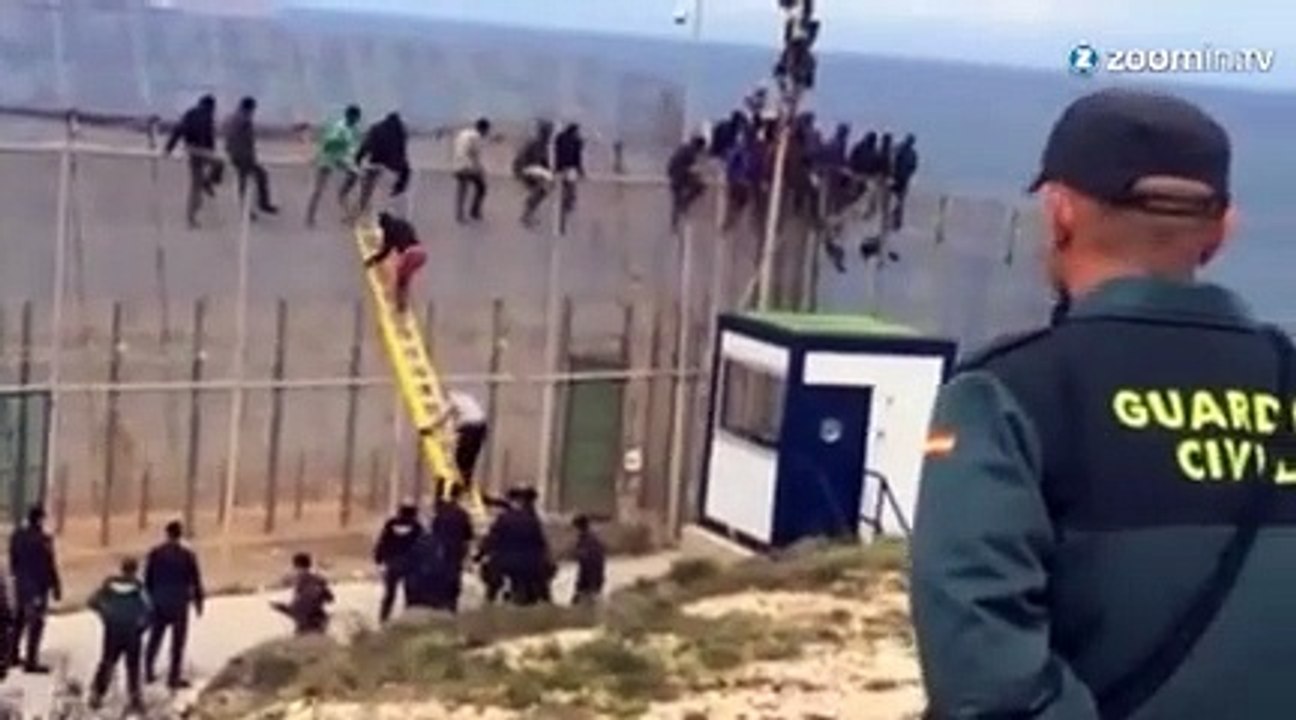 200 migrants tentent de passer la frontière espagnole