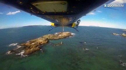 5 Robinsons sauvés grâce à un SOS sur le sable