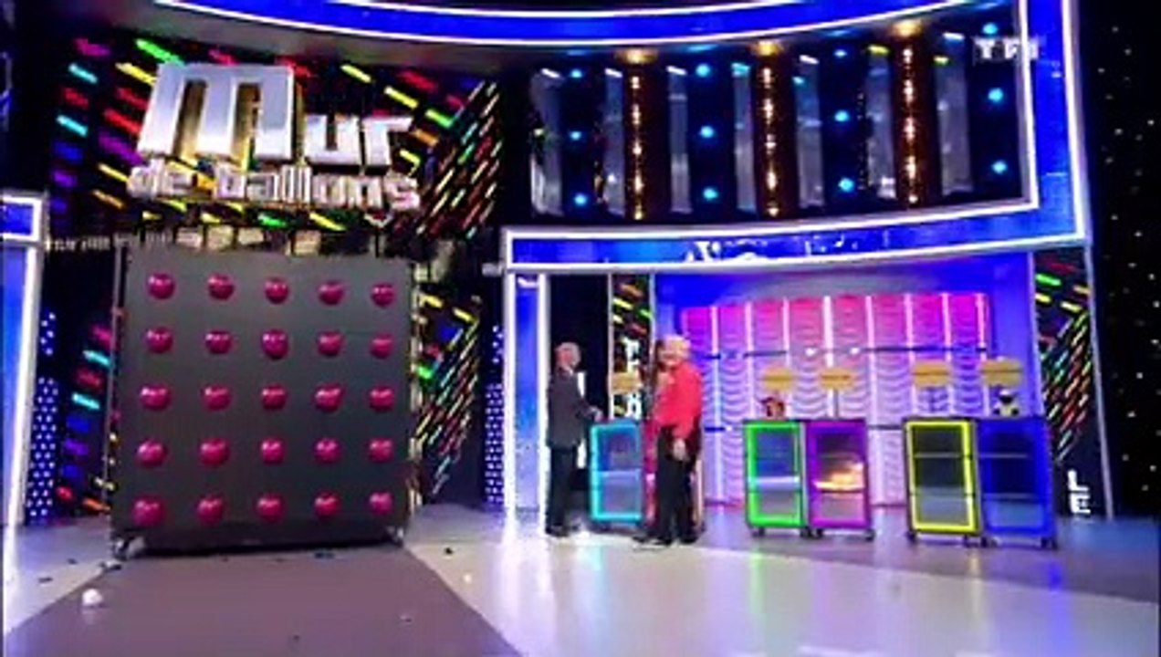 La chute de Vincent Lagaf et d'une candidate du Juste Prix en trottinette