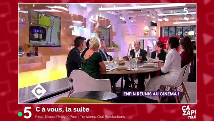 Cette fan de Britney Spears en a-t-elle trop montré ?