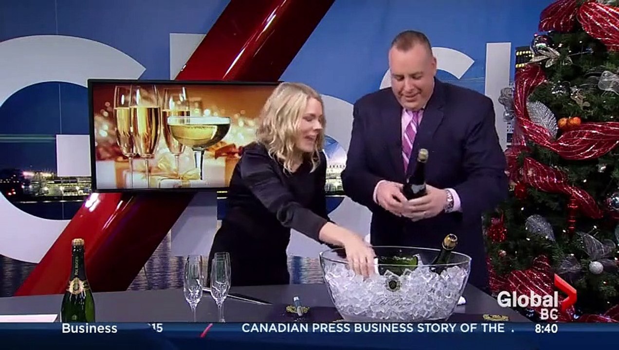 Gros ratage lors d'une démonstration en direct de sabrage de champagne