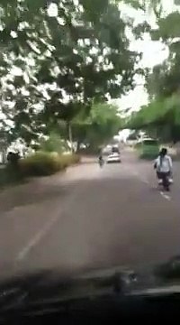 Une accident de moto après une conduite imprudente