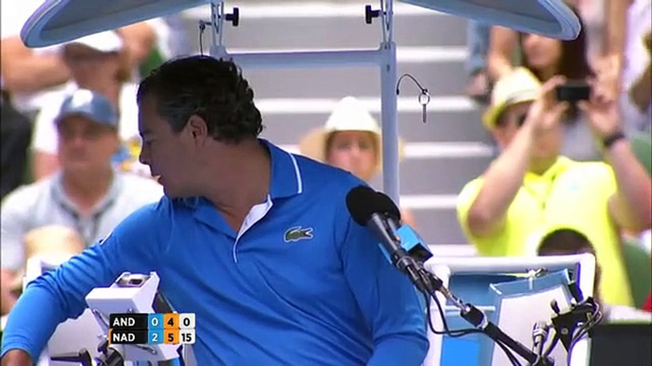 Open d'Australie : un ramasseur de balles amuse Rafael Nadal