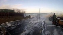 Il se fait emporter par une vague à Saint-Malo