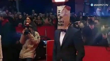 Shia LaBeouf  joue les provocateurs à Berlin