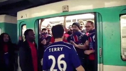 Des supporters du PSG parodient l'incident raciste du métro