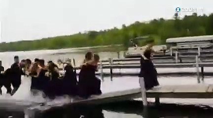 Un mariage qui tombe littéralement à l'eau