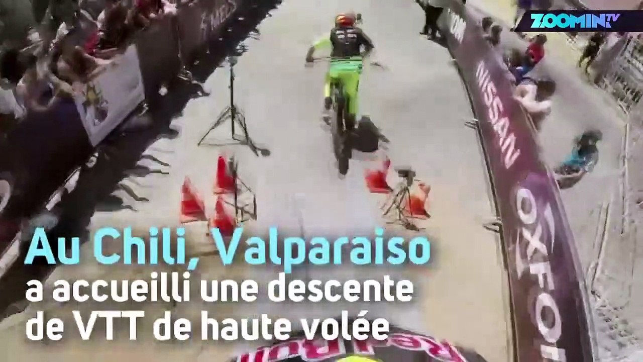 Une descente de VTT à toute allure dans Valparaiso !