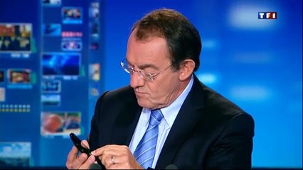 Jean-Pierre Pernaut envoie un sms en plein JT !