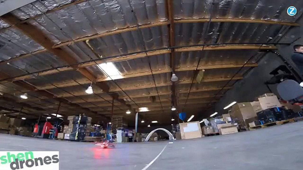 Une course de drones vue de l'intérieur !