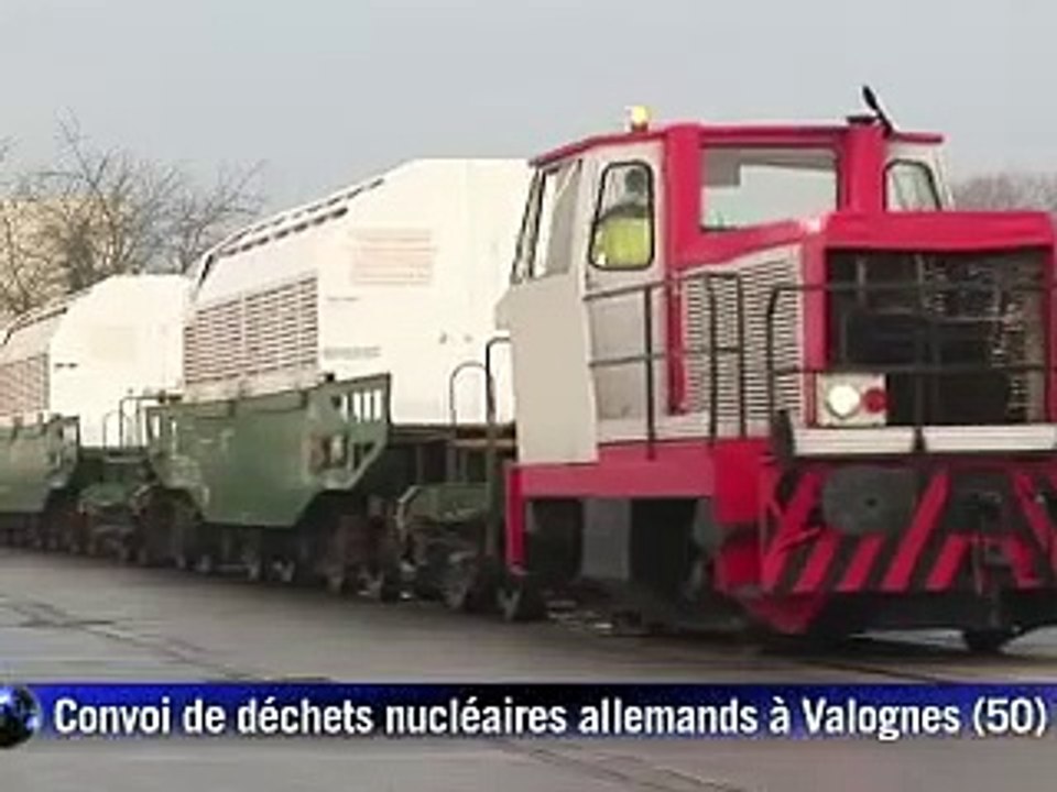 Déchets nucléaires: militants et forces de l'or...