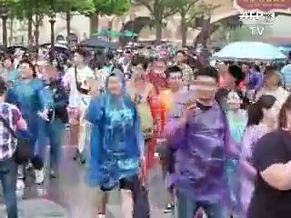 Mickey chez Marx et Confucius: le 1er Disneyland de Chine ouvre ses portes