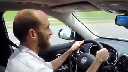 Deux hackers piratent une Jeep pour la première fois