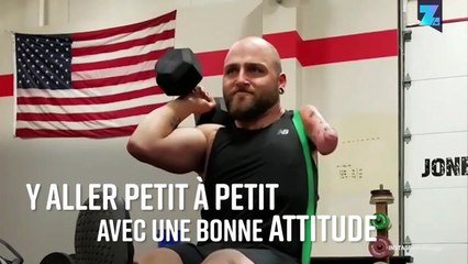 Il n'a qu'un bras, mais il soulève de la fonte