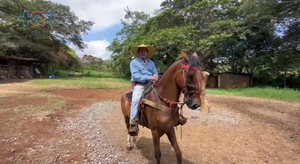 mqn-35 años viviendo del arte de domar caballos-010923