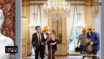 Humour : mais que peut bien faire Emmanuel Macron à l'Elysée ?