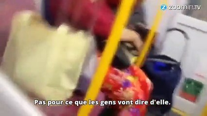 Voilée, elle se fait insulter... Réaction surprenante !