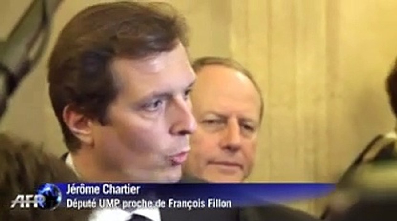 UMP: Sarkozy initie une fragile de sortie de crise