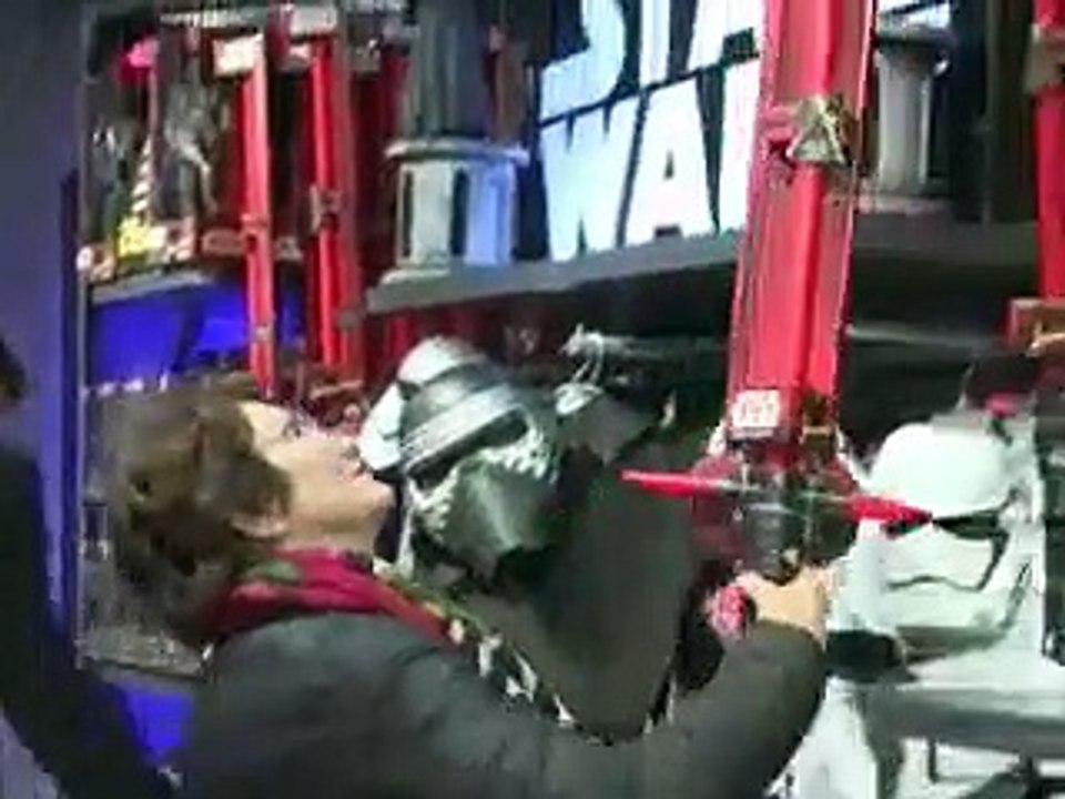 Le nouveau "Star Wars" lance ses vaisseaux spatiaux à l'assaut de la planète