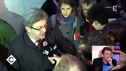"Vous avez vu le sale con ? Jette-moi ça" : Jean-Luc Mélenchon s'énerve contre un journaliste