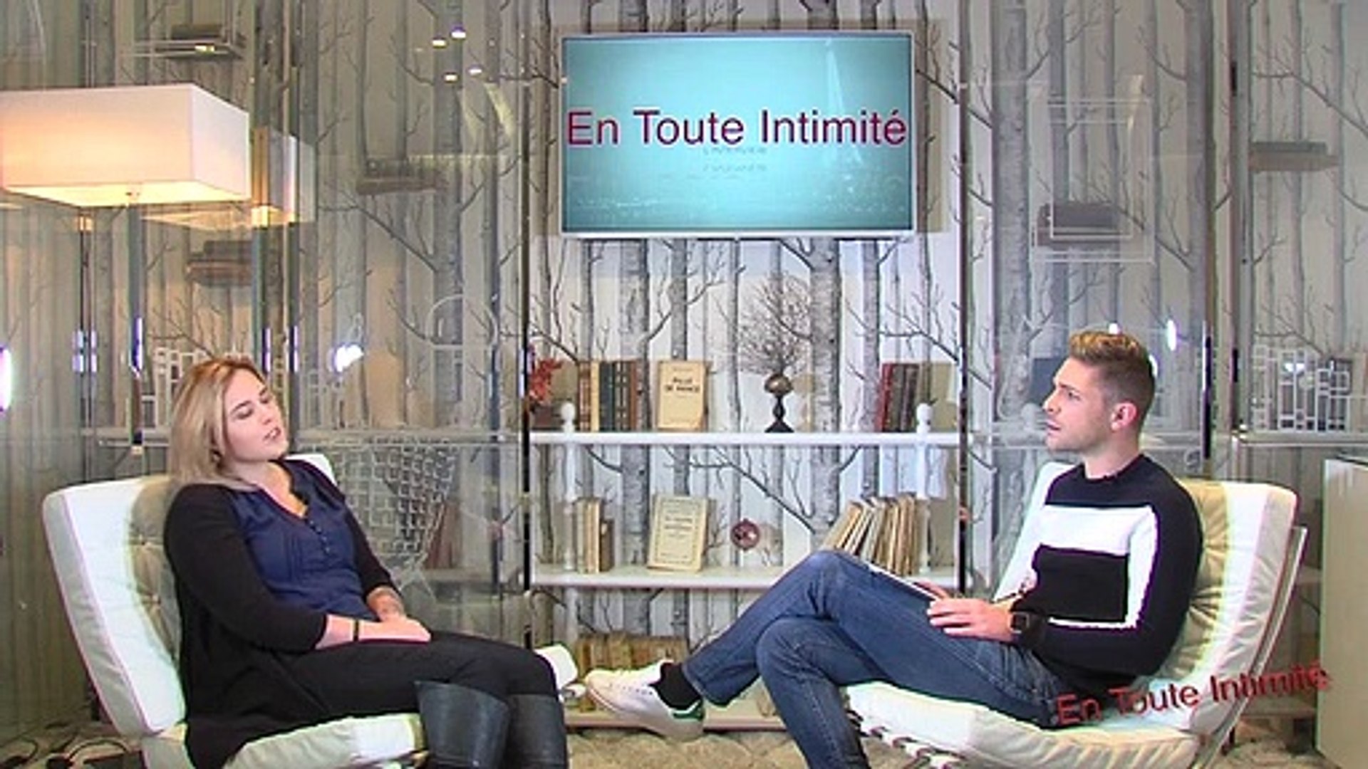 Exclu Vidéo : En toute intimité : Kelly Helard : “ Ma scène porno, c'était du fake !