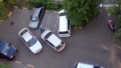 Sortir d'un parking n'a jamais été aussi périlleux