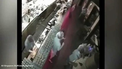 Une chaise se balance puis tombe, une ombre passe... Un phénomène paranormal ?