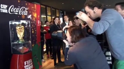 Apès Ginola, Figo candidat à la présidence de la FIFA