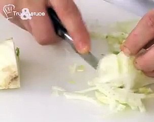 Ravioles de chèvre frais au paprika, bouillon de légumes