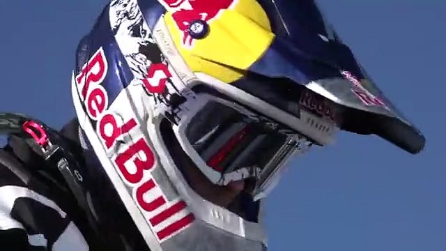 Un saut de 67 mètres en moto-neige