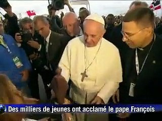 Brésil: le pape invite les jeunes et la classe politique au dialogue