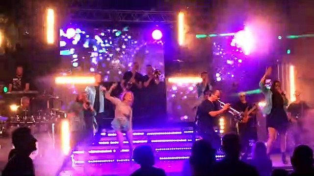 FETE DE PUYLOUBIER Feu dartifice et orchestre KONTRAST 1SEPT2023