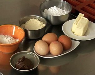 Financiers tigrés au chocolat et noisette