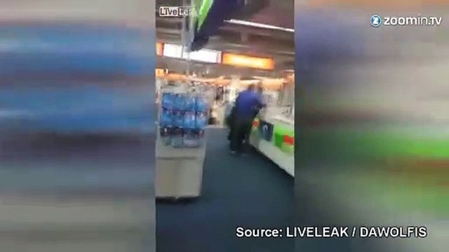 Vendez-moi un téléphone ou je fais un malheur!