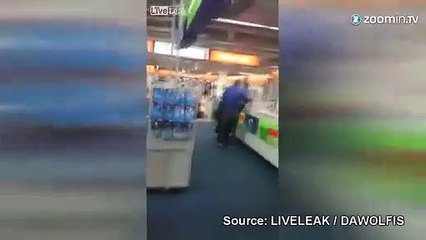 Vendez-moi un téléphone ou je fais un malheur!