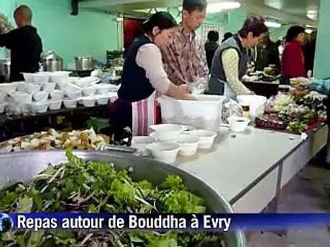 Un repas autour de Bouddha pour financer la construction de la pagode d'Evry
