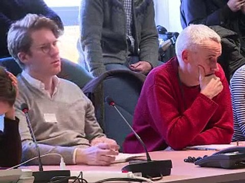 Attentats de Bruxelles: les hommages s'enchaînent et l'enquête progresse