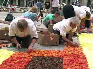 La Grand-Place de Bruxelles décorée d'un tapis de 600.000 bégonias