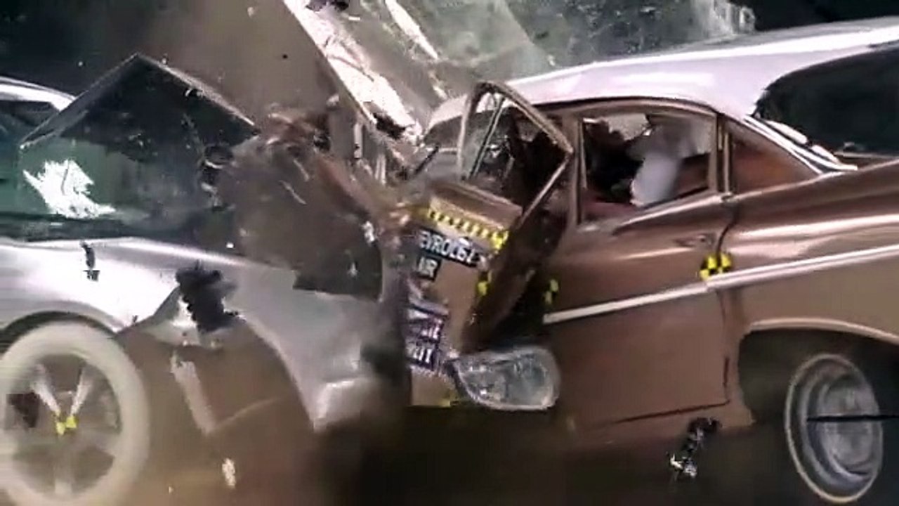 Crash test : que se passe-t-il quand une voiture de 2009 heurte une voiture de 1959 ?