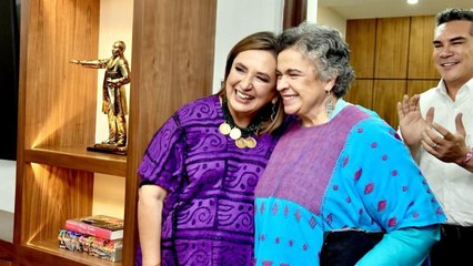 El abrazo de Xóchitl Gálvez y Beatriz Paredes