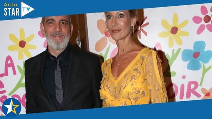 Il a compris     Rebecca Hampton très amoureuse mais séparée de son chéri Vincent, une décision a