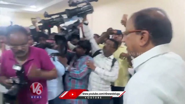 Ponguleti Srinivas Reddy Gives Tight Hug To Tummala Nageswara Rao | V6 News