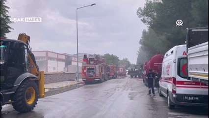 Uşak’ta tekstil fabrikasında yangın çıktı