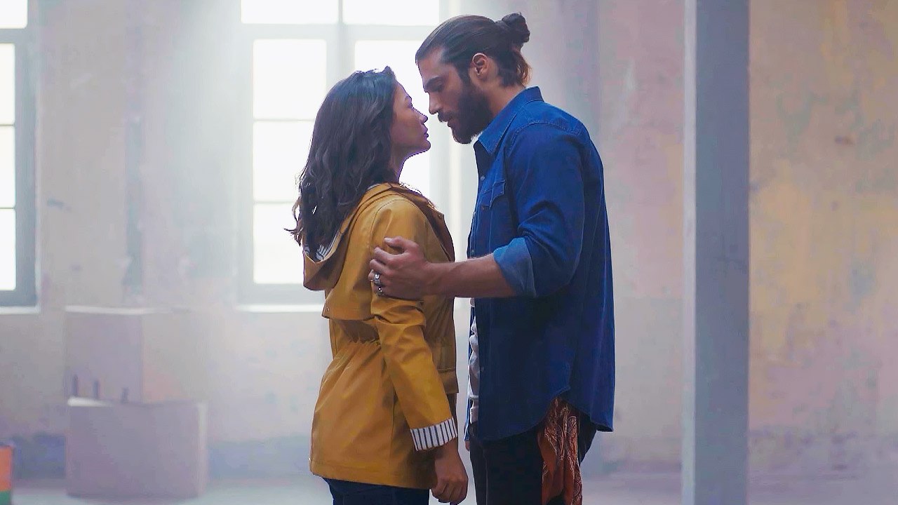 Pájaro soñador - Capitulo 52 (Audio Español) | Erkenci Kuş