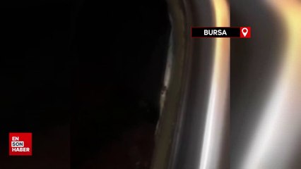 Bursa'da husumetlisinin aracını önce taşladı sonra yaktı