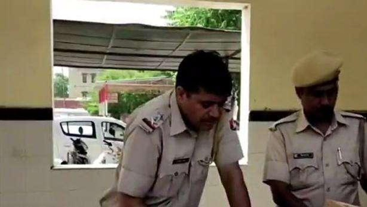 दौसा: आत्महत्या या साजिश!, कुएं में गिरे युवक ने इलाज के दौरान तोड़ा दम, पसरा मातम