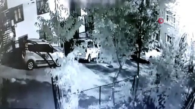 İstanbul’da kundakçı üvey kardeş dehşeti: Kardeşinin evini benzin döküp yaktı