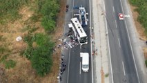 Denizli’de düğüne gidenleri taşıyan otobüsün karıştığı trafik kazasında, yol havadan görüntülendi