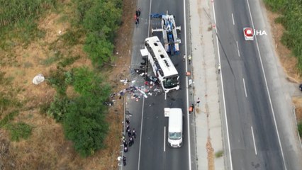 Denizli’de düğüne gidenleri taşıyan otobüsün karıştığı trafik kazasında, yol havadan görüntülendi